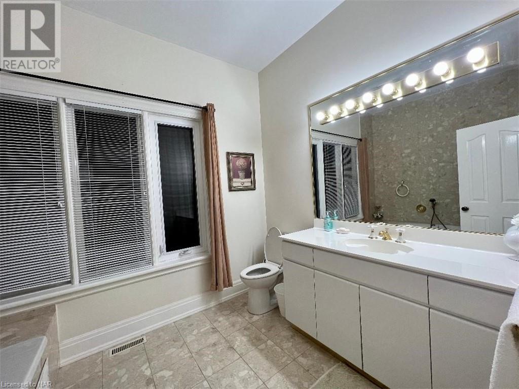 411 Kerman Avenue, Grimsby, Ontario  L3M 5C5 - Photo 40 - 40517012