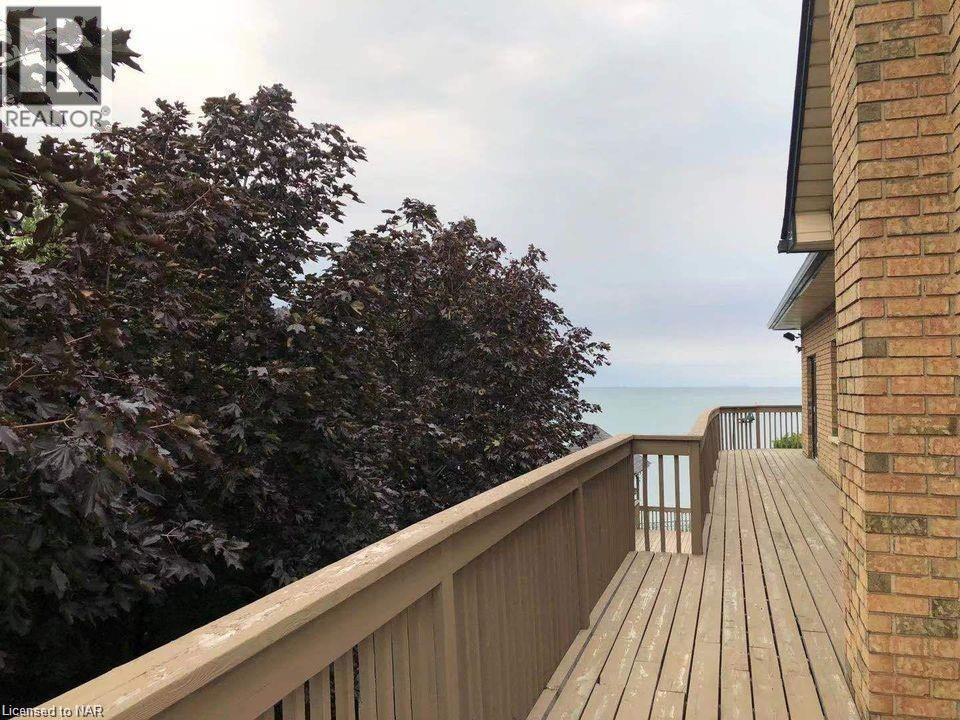 411 Kerman Avenue, Grimsby, Ontario  L3M 5C5 - Photo 7 - 40517012