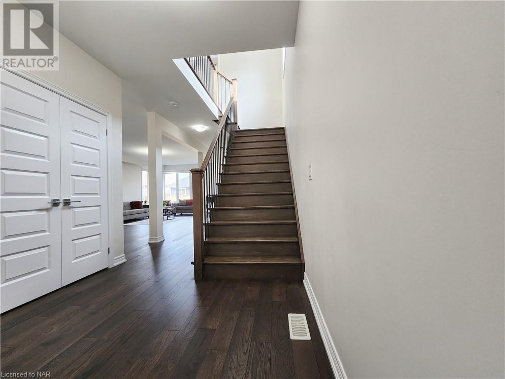 137 Susan Drive, Pelham, Ontario  L0S 1E6 - Photo 4 - 40516249