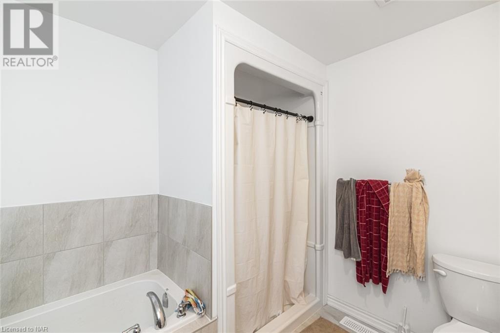 83 Mclaughlin Street, Welland, Ontario  L3B 1R1 - Photo 24 - 40517126