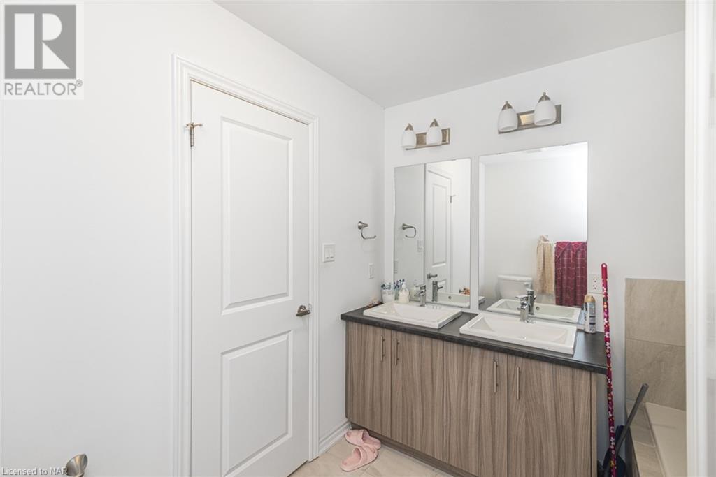 83 Mclaughlin Street, Welland, Ontario  L3B 1R1 - Photo 25 - 40517126