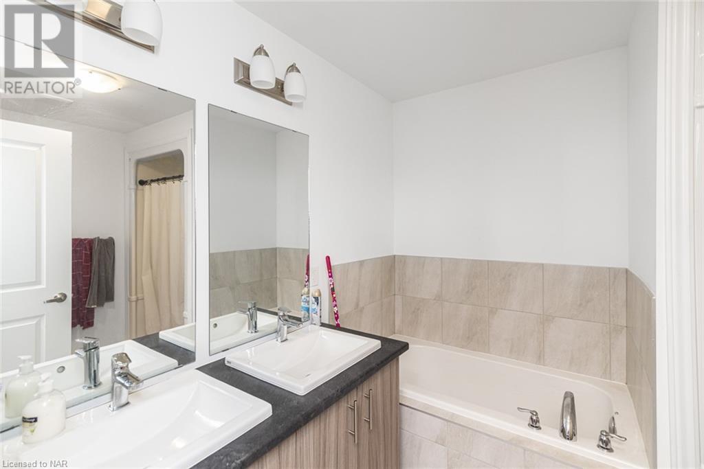 83 Mclaughlin Street, Welland, Ontario  L3B 1R1 - Photo 26 - 40517126