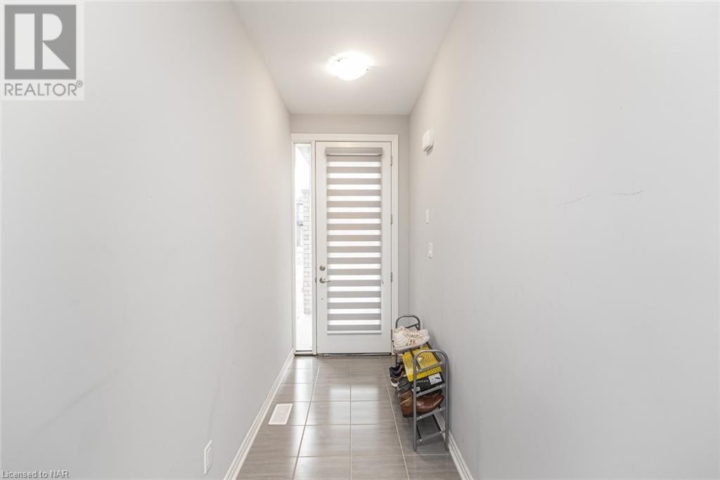 83 Mclaughlin Street, Welland, Ontario  L3B 1R1 - Photo 4 - 40517126