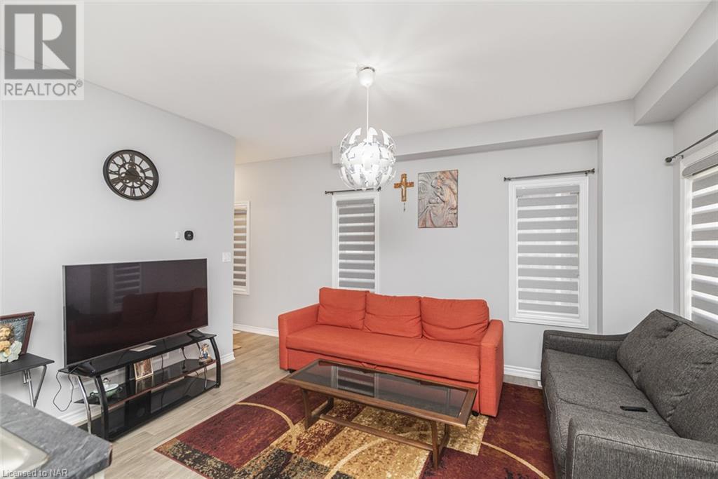 83 Mclaughlin Street, Welland, Ontario  L3B 1R1 - Photo 7 - 40517126