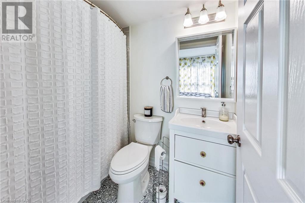 7 Lorraine Drive Unit# 1003, North York, Ontario  M2N 7H2 - Photo 24 - 40517165