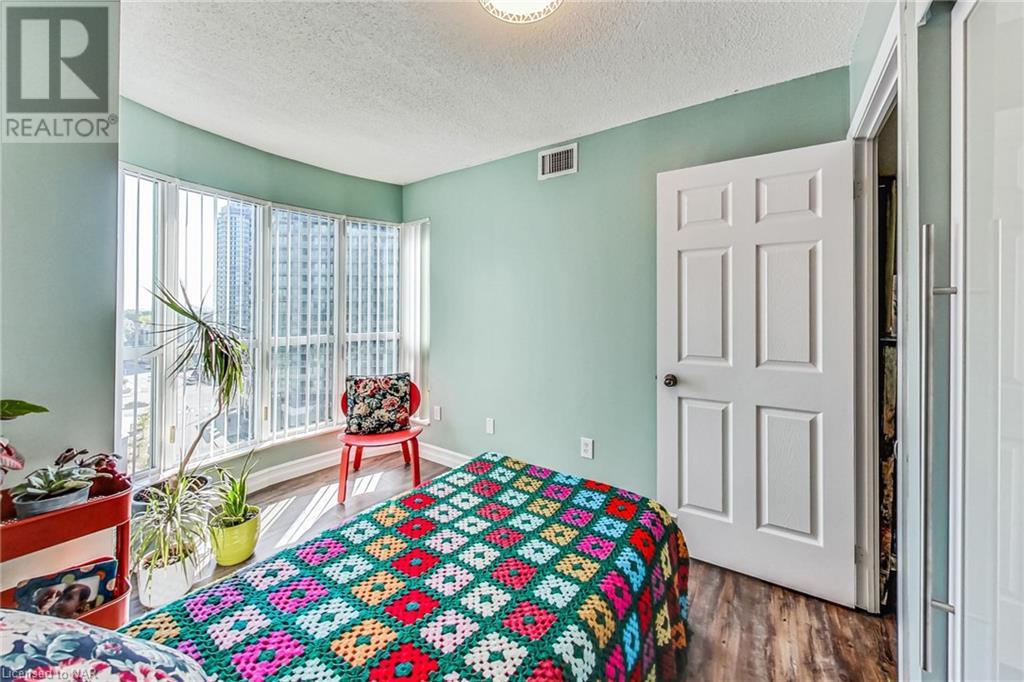 7 Lorraine Drive Unit# 1003, North York, Ontario  M2N 7H2 - Photo 26 - 40517165