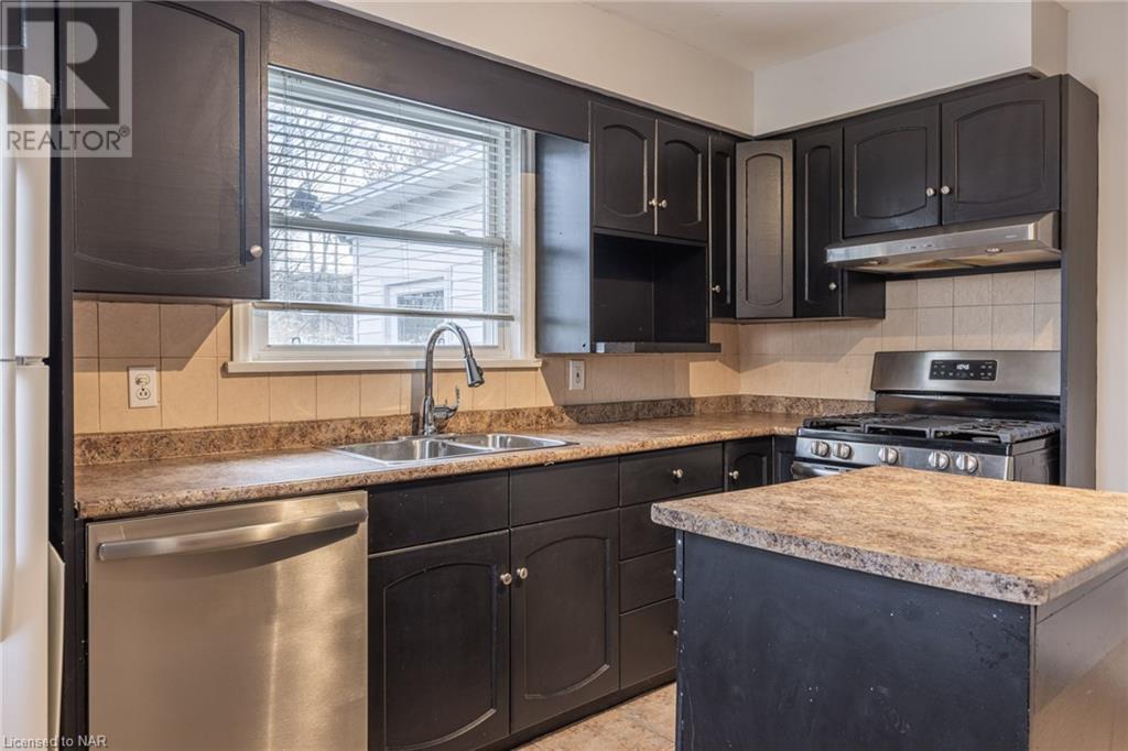 34 Dunblane Avenue, St. Catharines, Ontario  L2M 3Z7 - Photo 12 - 40517149