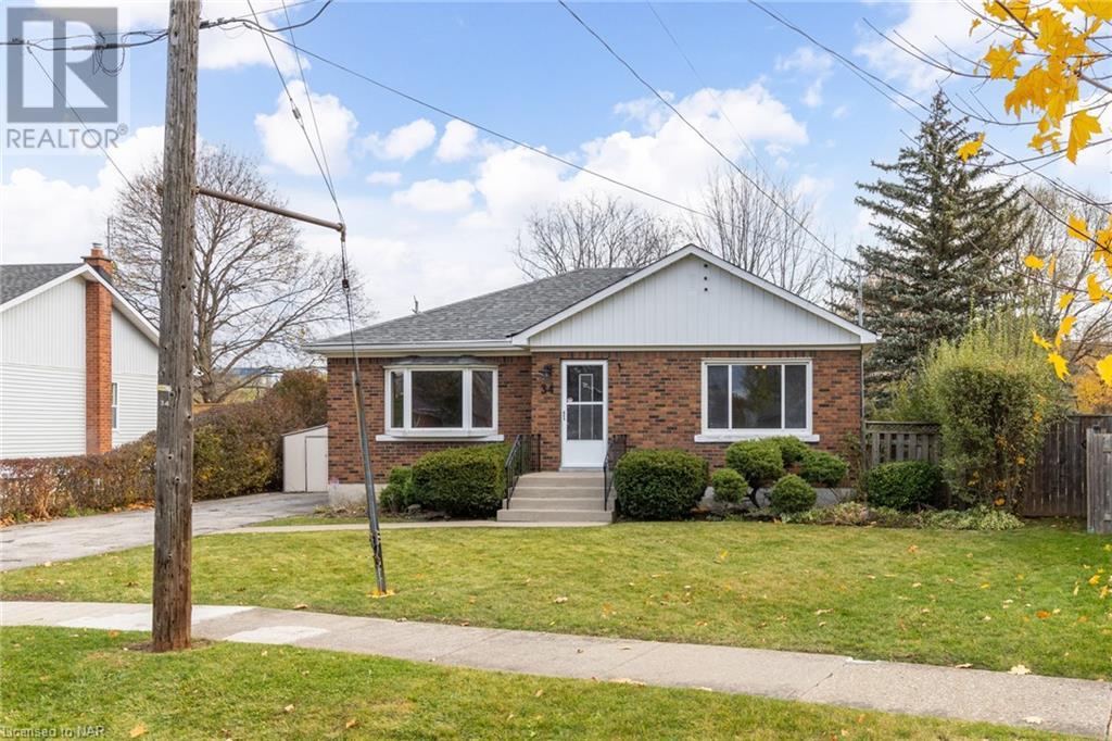 34 Dunblane Avenue, St. Catharines, Ontario  L2M 3Z7 - Photo 3 - 40517149