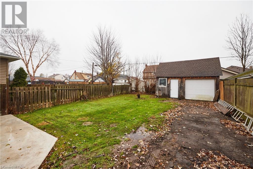 297 Wright Street, Welland, Ontario  L3B 2K4 - Photo 6 - 40517141