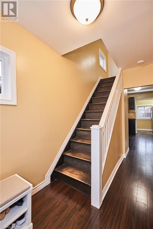 297 Wright Street, Welland, Ontario  L3B 2K4 - Photo 9 - 40517141