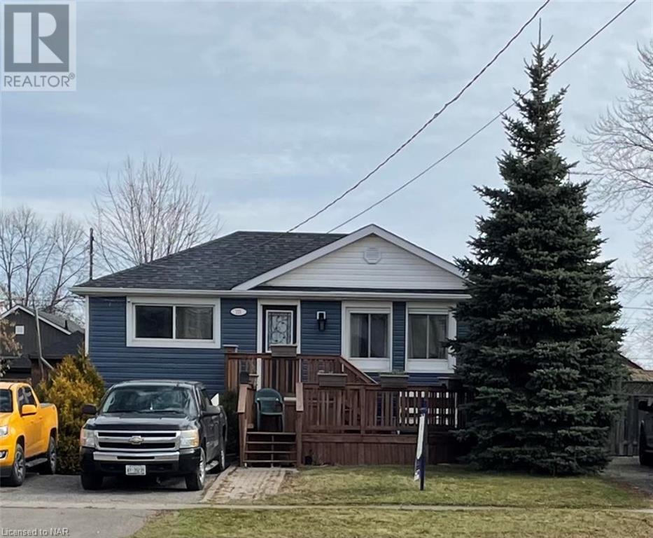 221 Beatrice Street, Welland, Ontario  L3B 2Z6 - Photo 3 - 40515792