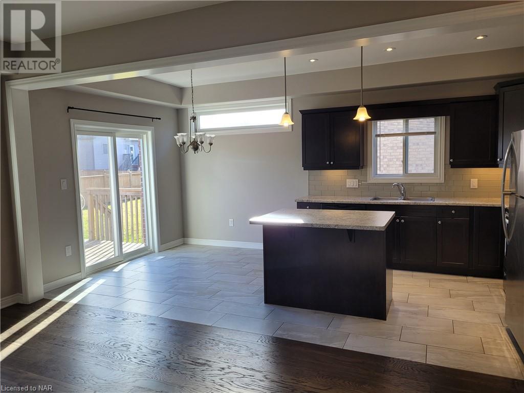 7770 Hanniwell Street, Niagara Falls, Ontario  L2G 4S3 - Photo 6 - 40517375