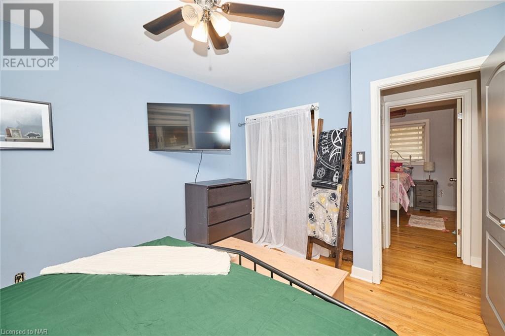 17 Spring Garden Boulevard, St. Catharines, Ontario  L2N 3P8 - Photo 13 - 40513965
