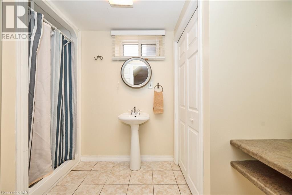 17 Spring Garden Boulevard, St. Catharines, Ontario  L2N 3P8 - Photo 22 - 40513965