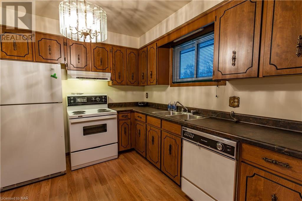 60 Forks Road, Welland, Ontario  L3B 5K3 - Photo 9 - 40515177
