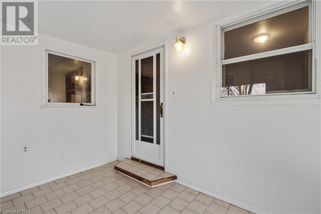 568 Concession 2 Road, Niagara-On-The-Lake, Ontario  L0S 1J0 - Photo 8 - 40515964