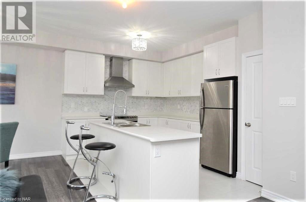 14 Pinot Crescent Crescent, Hamilton, Ontario  L8E 0J8 - Photo 3 - 40517622