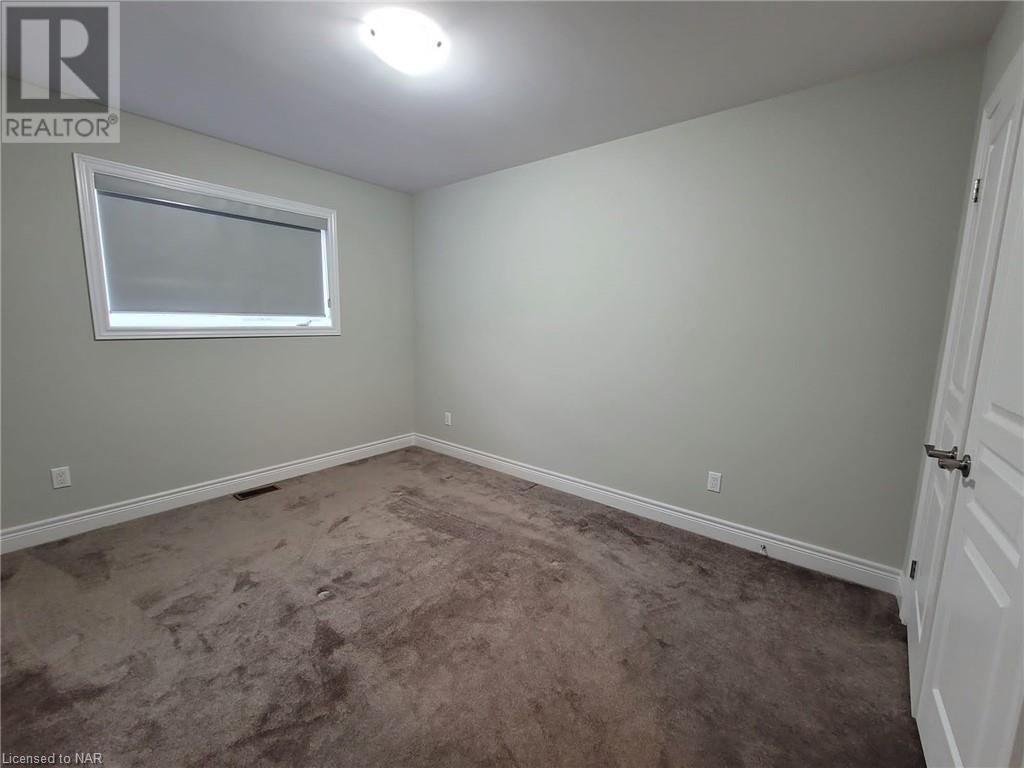 8 Manhattan Court, St. Catharines, Ontario  L2R 0B8 - Photo 17 - 40517187