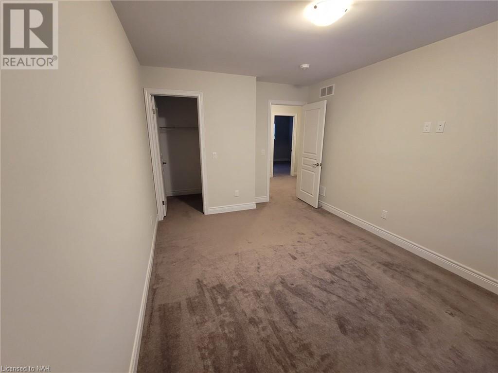 8 Manhattan Court, St. Catharines, Ontario  L2R 0B8 - Photo 18 - 40517187