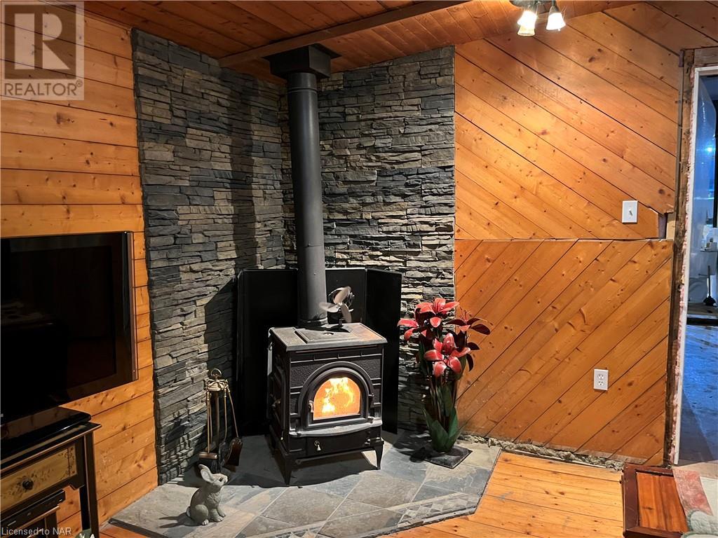 695 Lakeside Road, Fort Erie, Ontario  L2A 4V4 - Photo 16 - 40516358