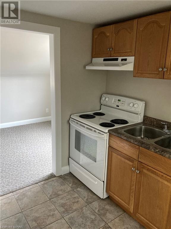 6023 Montrose Road, Niagara Falls, Ontario  L2H 1L4 - Photo 16 - 40517699