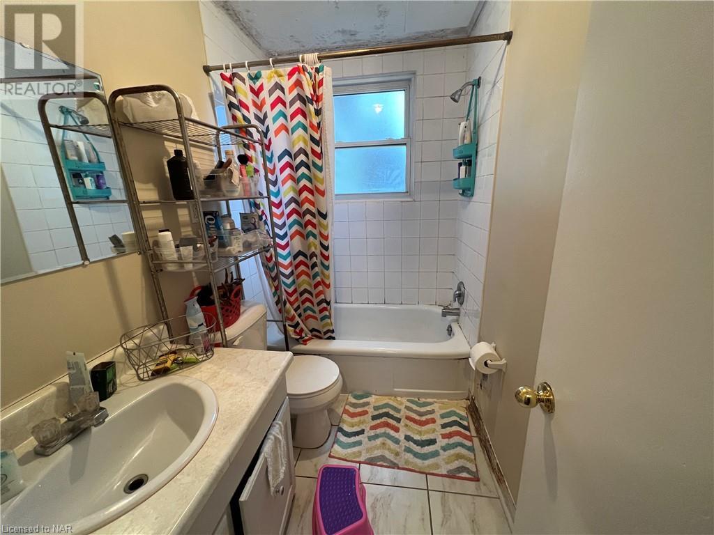 6023 Montrose Road, Niagara Falls, Ontario  L2H 1L4 - Photo 4 - 40517699