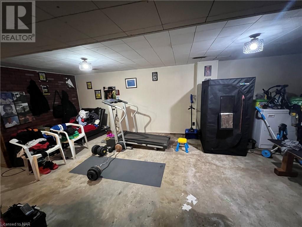 6023 Montrose Road, Niagara Falls, Ontario  L2H 1L4 - Photo 9 - 40517699