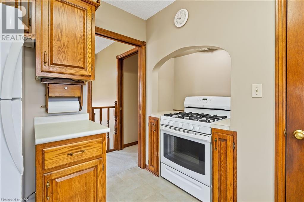 105 Fitch Street Unit# Upper Unit, Welland, Ontario  L3C 4V3 - Photo 9 - 40517696