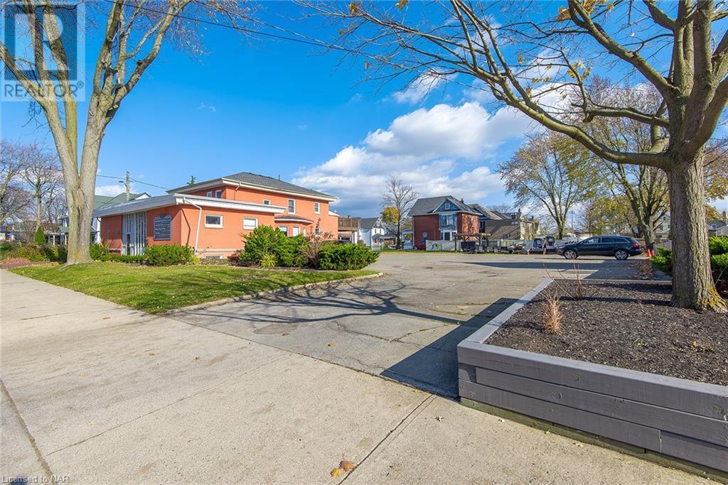 152 Hellems Avenue, Welland, Ontario  L3B 3B4 - Photo 2 - 40513499