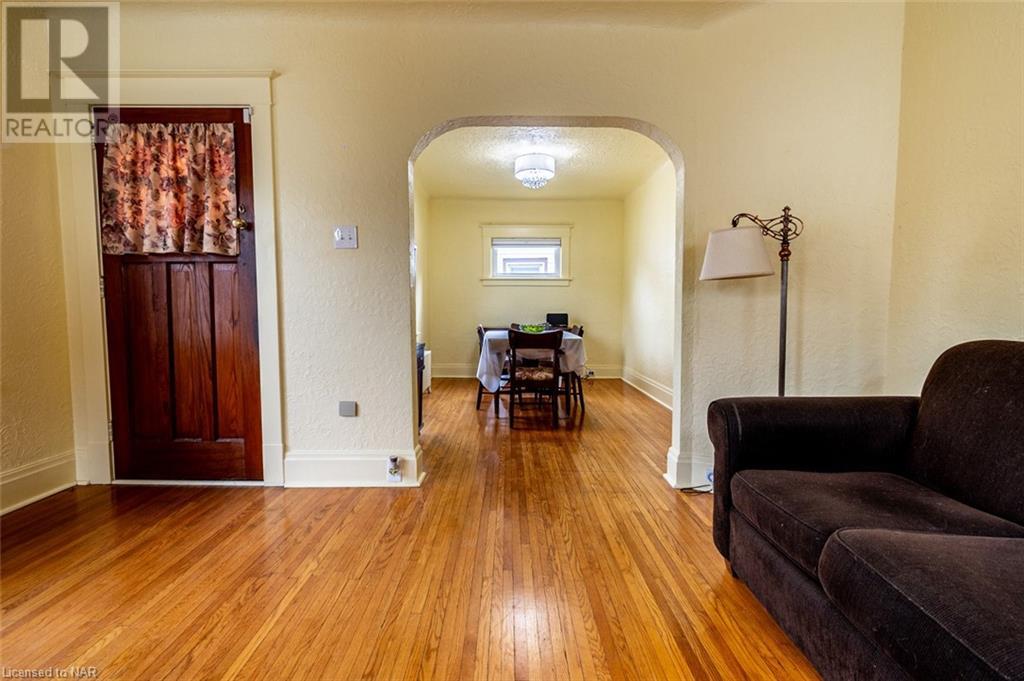 9 Water Street, St. Catharines, Ontario  L2R 4T6 - Photo 7 - 40517223