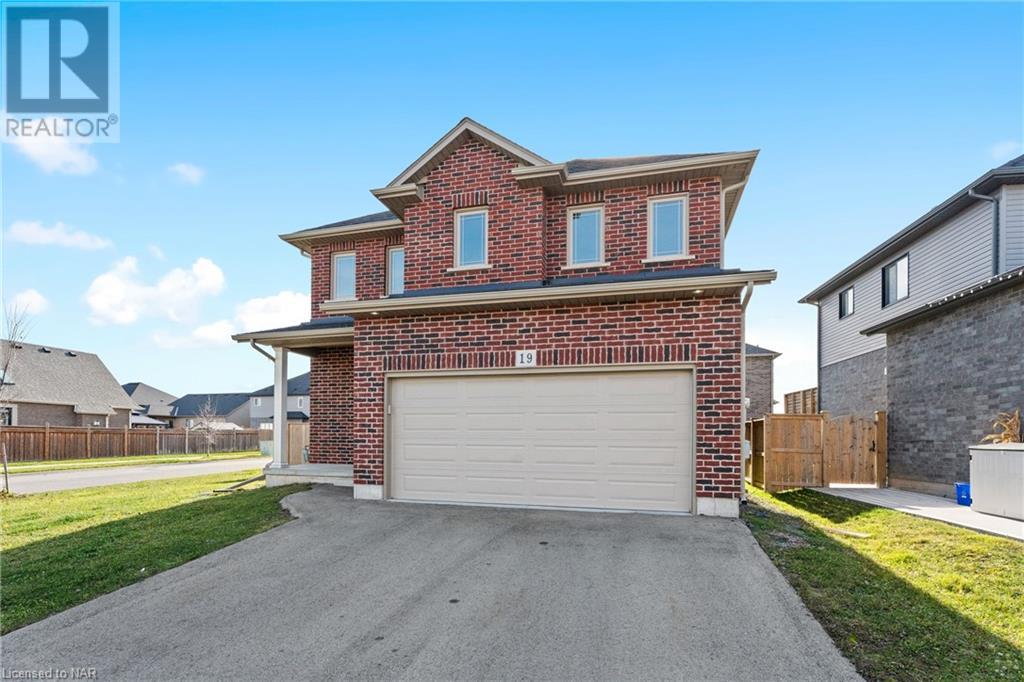 19 Success Way, Thorold, Ontario  L2V 0B6 - Photo 2 - 40517875