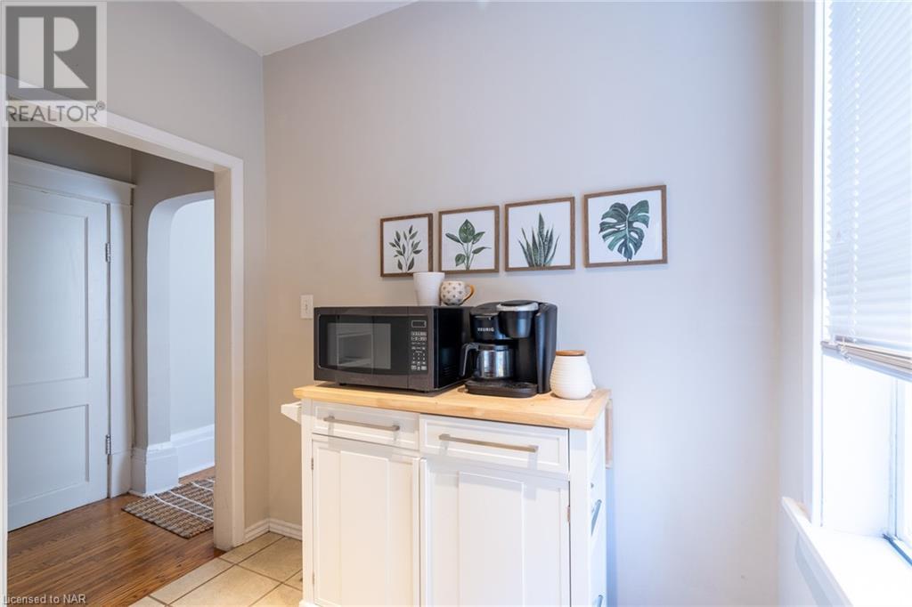 13 Woodland Avenue, St. Catharines, Ontario  L2R 5A1 - Photo 10 - 40518068