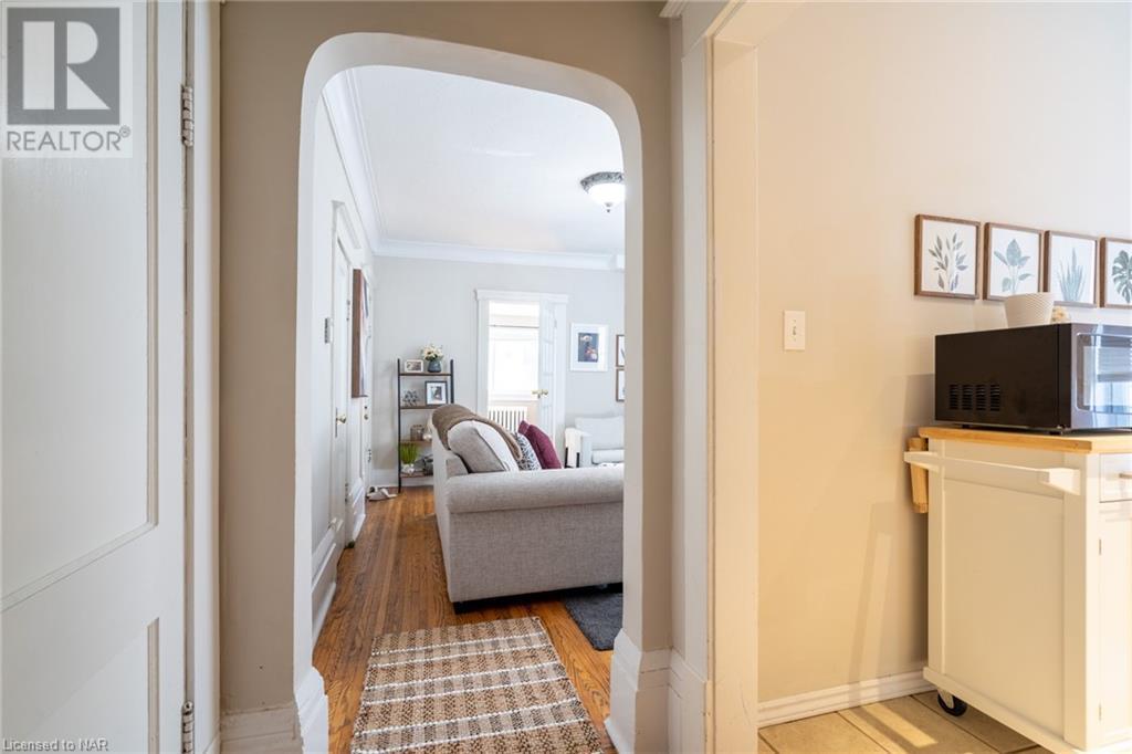 13 Woodland Avenue, St. Catharines, Ontario  L2R 5A1 - Photo 11 - 40518068