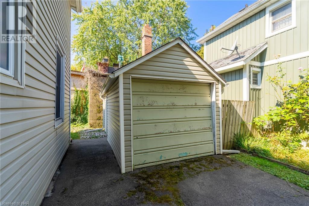 13 Woodland Avenue, St. Catharines, Ontario  L2R 5A1 - Photo 4 - 40518068