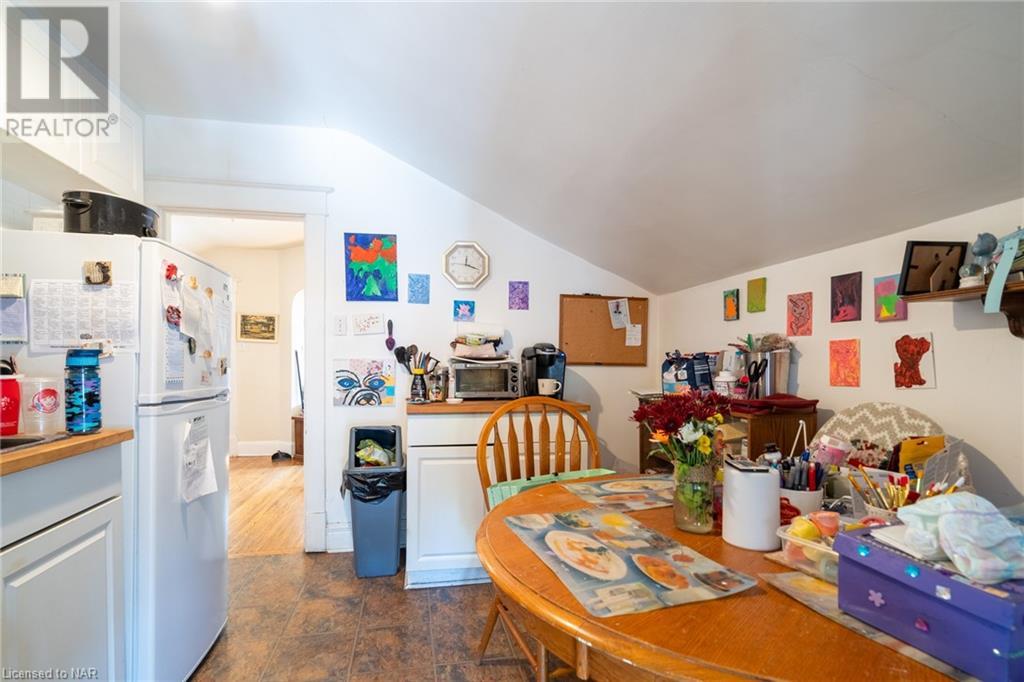 13 Woodland Avenue, St. Catharines, Ontario  L2R 5A1 - Photo 41 - 40518068