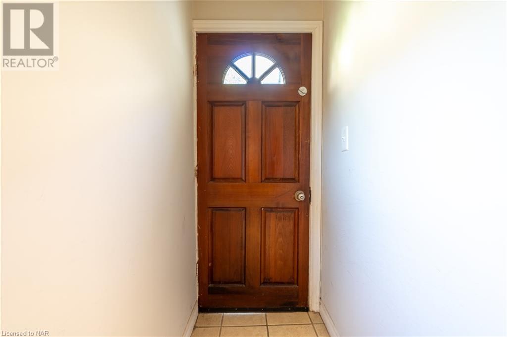 13 Woodland Avenue, St. Catharines, Ontario  L2R 5A1 - Photo 5 - 40518068