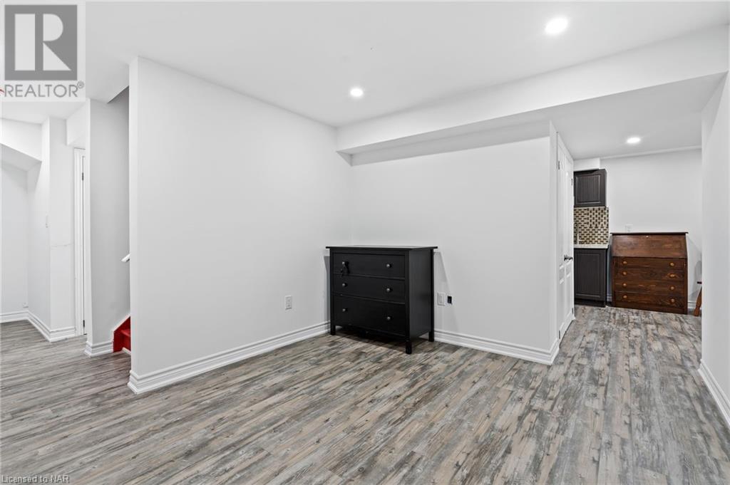 6087 Eaglewood Drive, Niagara Falls, Ontario  L2G 0A7 - Photo 33 - 40517916