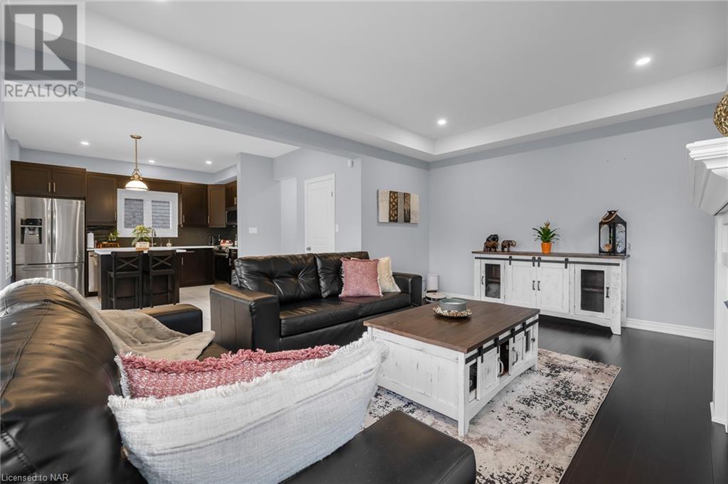 261 Cardinal Crescent, Welland, Ontario  L3C 0B1 - Photo 4 - 40517144
