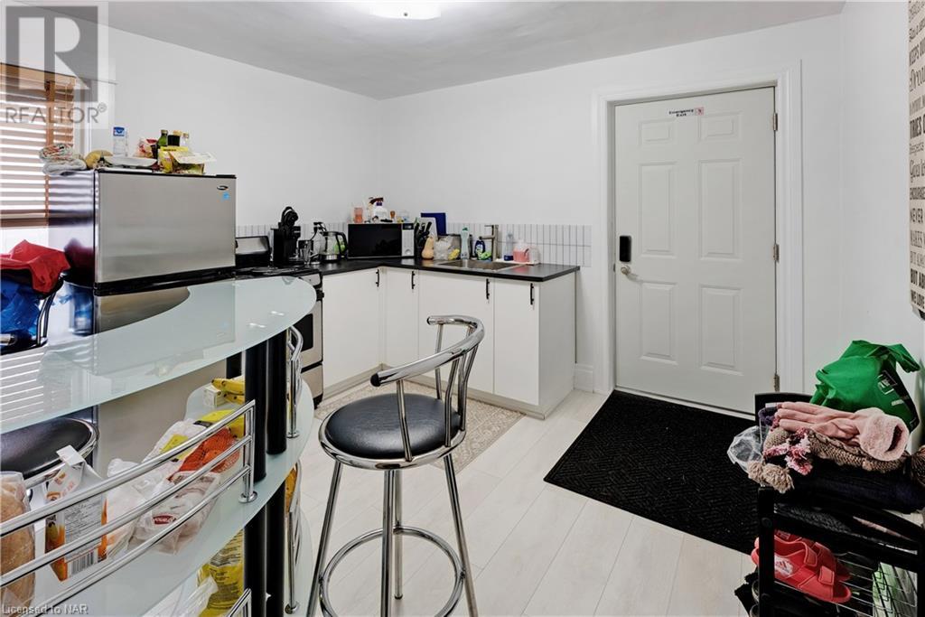 4705 Epworth Circle, Niagara Falls, Ontario  L2E 1C7 - Photo 9 - 40517987
