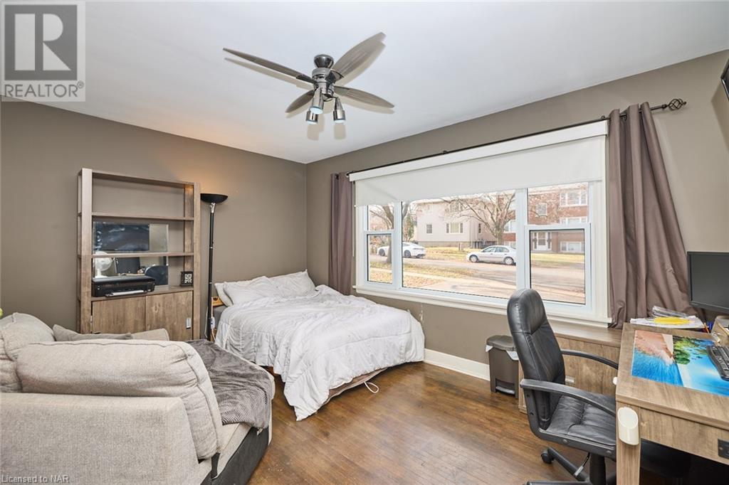 12 Perth Street, St. Catharines, Ontario  L2P 3C9 - Photo 11 - 40517145