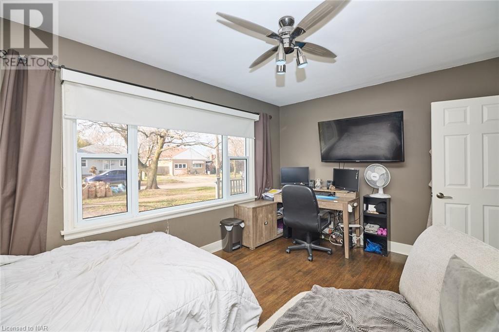 12 Perth Street, St. Catharines, Ontario  L2P 3C9 - Photo 12 - 40517145