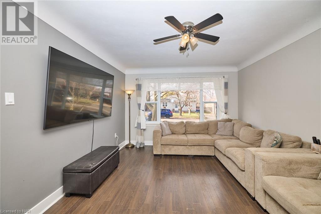 12 Perth Street, St. Catharines, Ontario  L2P 3C9 - Photo 4 - 40517145