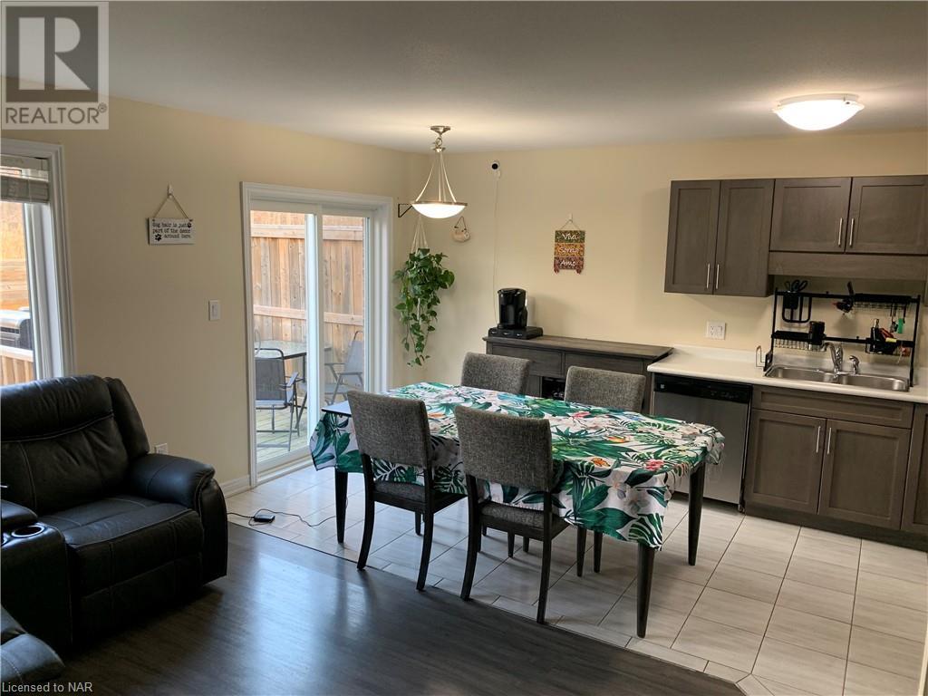 12 Haney Drive, Thorold, Ontario  L2V 0G4 - Photo 4 - 40518302