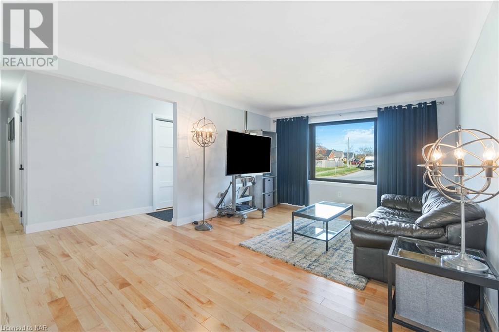 8699 Furlong Avenue, Niagara Falls, Ontario  L2G 6W9 - Photo 4 - 40518159