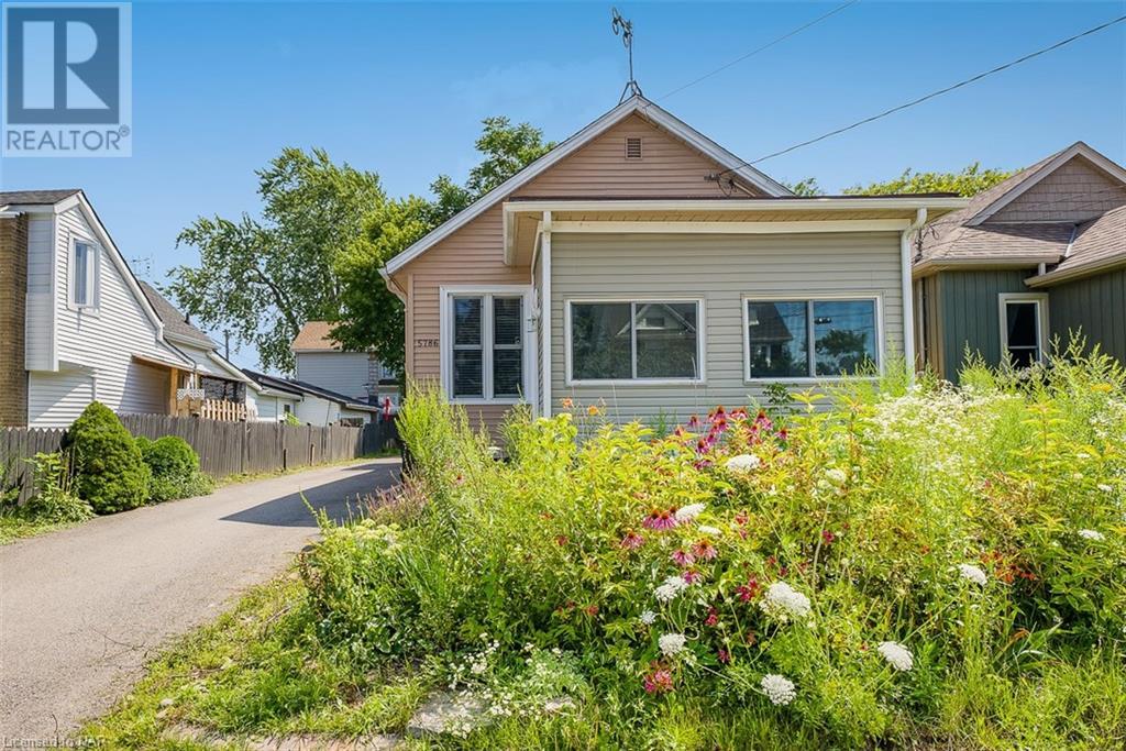 5786 Peer Street, Niagara Falls, Ontario  L2G 1X2 - Photo 2 - 40518670