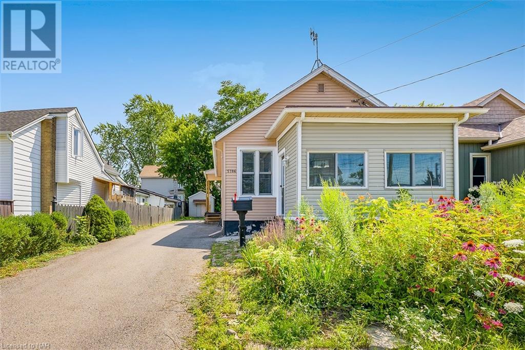 5786 Peer Street, Niagara Falls, Ontario  L2G 1X2 - Photo 3 - 40518670