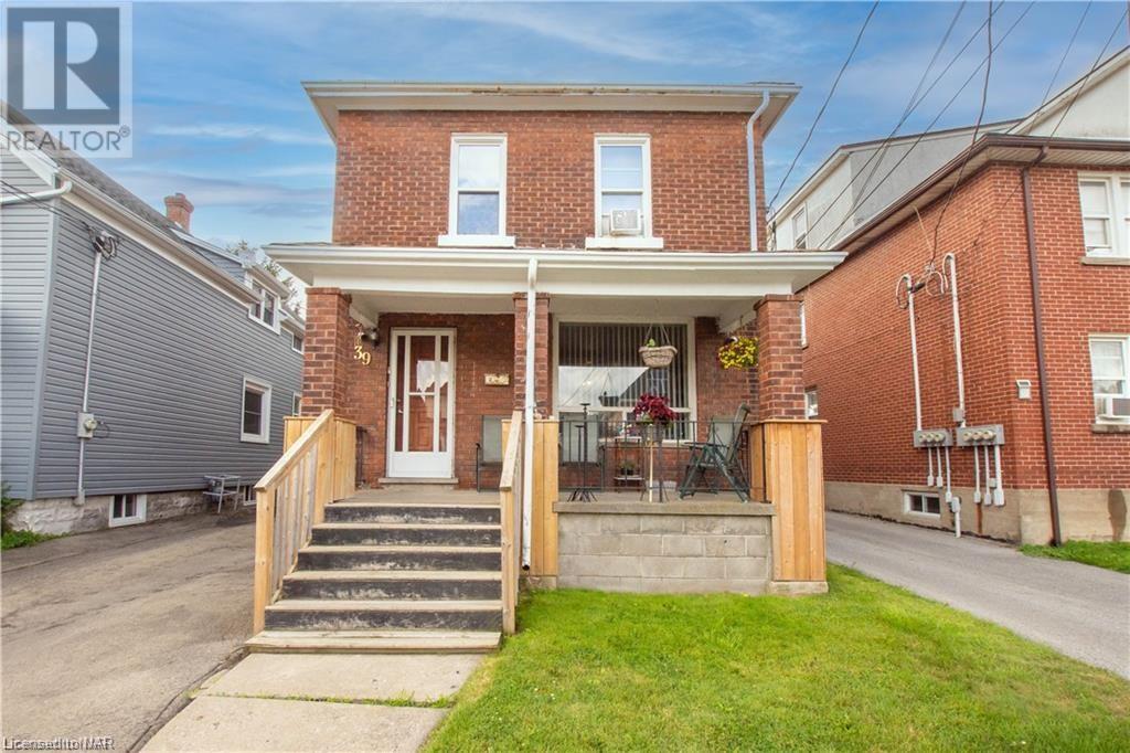 39 Park Street, Welland, Ontario  L3B 4M3 - Photo 2 - 40518689