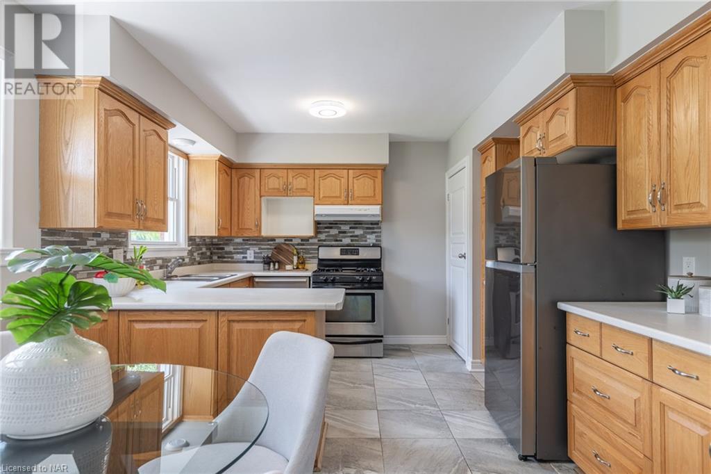 296 Pelham Road, St. Catharines, Ontario  L2S 1Y2 - Photo 8 - 40518709