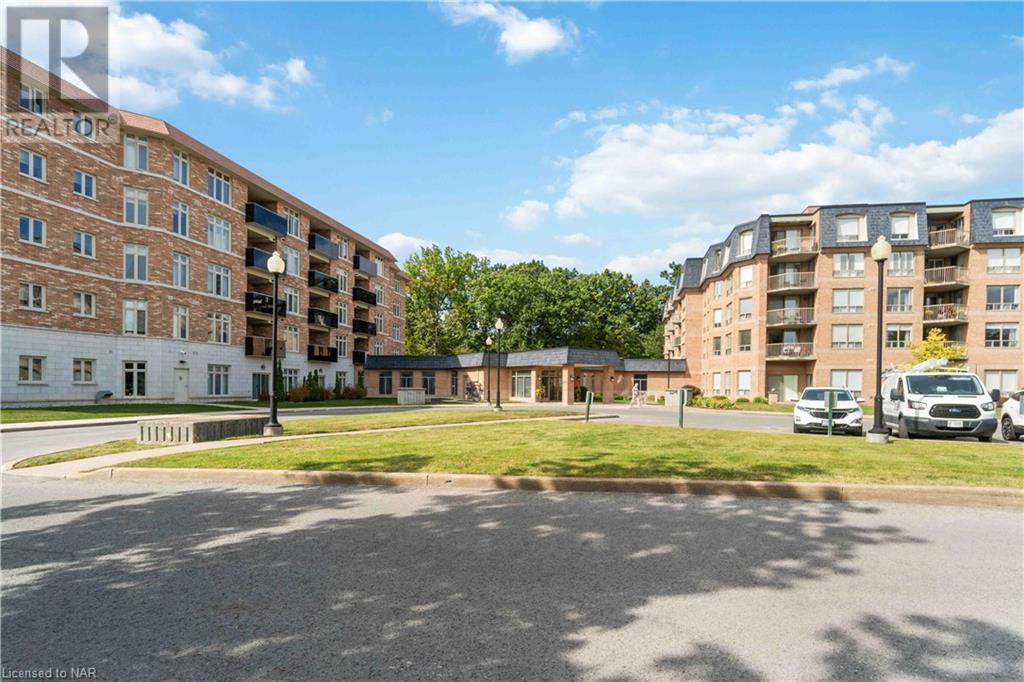 8111 FOREST GLEN Drive Unit# 132, niagara falls, Ontario