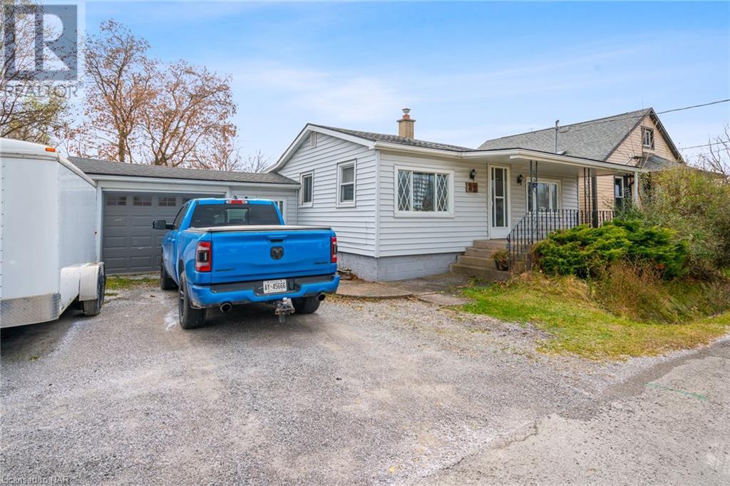 22 Inglewood Road, St. Catharines, Ontario  L2P 2C4 - Photo 1 - 40517647